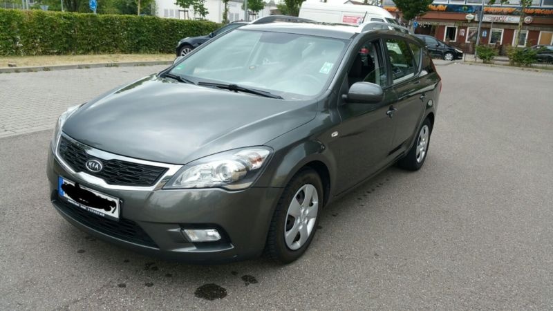 Brate stergator Kia cee'd Sporty Wagon 2011 Break 1.6 CRDI