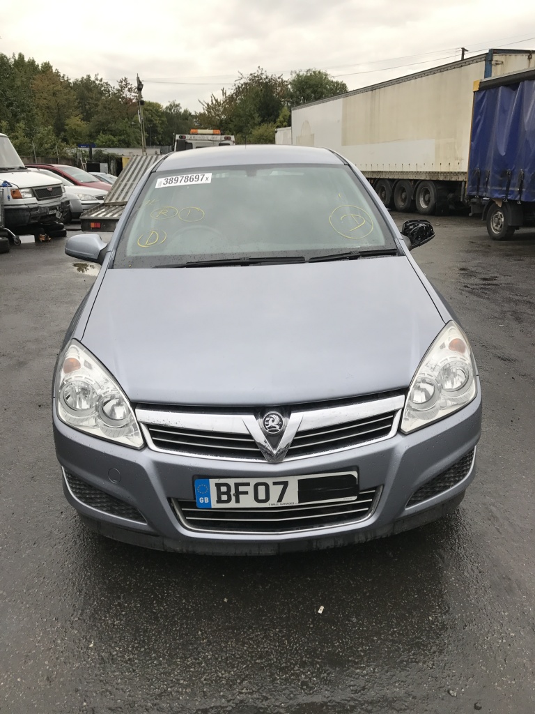 Brate stergator Opel Astra H 2007 Hatchback 1,4 Benzina
