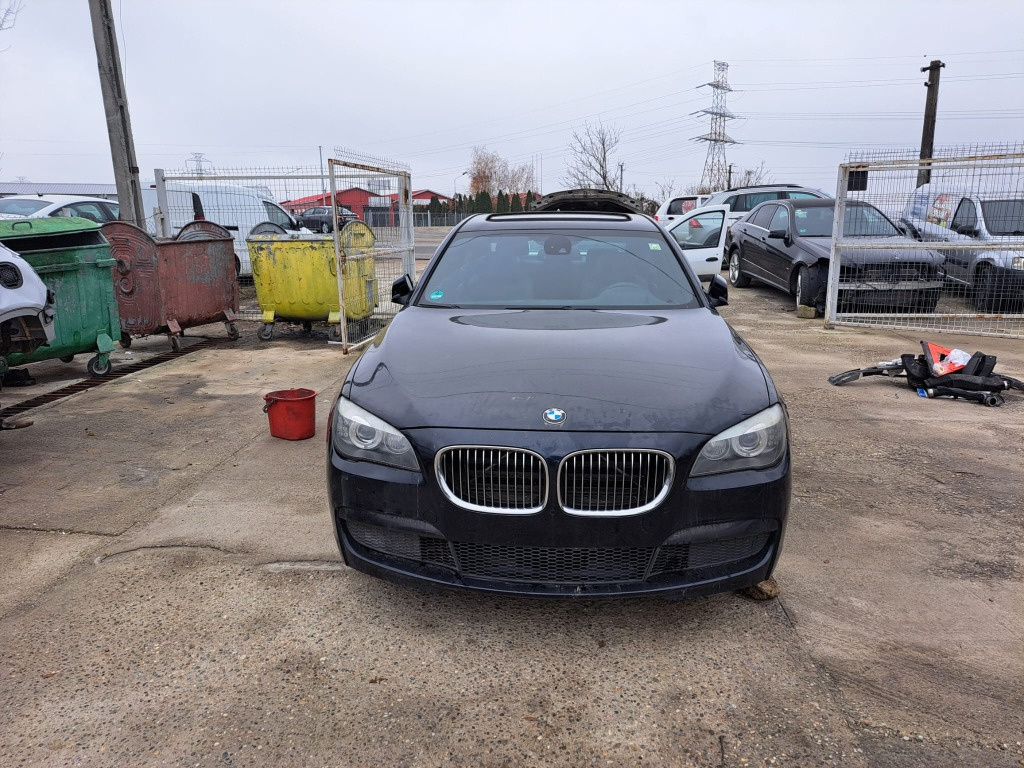 Brate stergator BMW F01 2011 Sedan 740XD