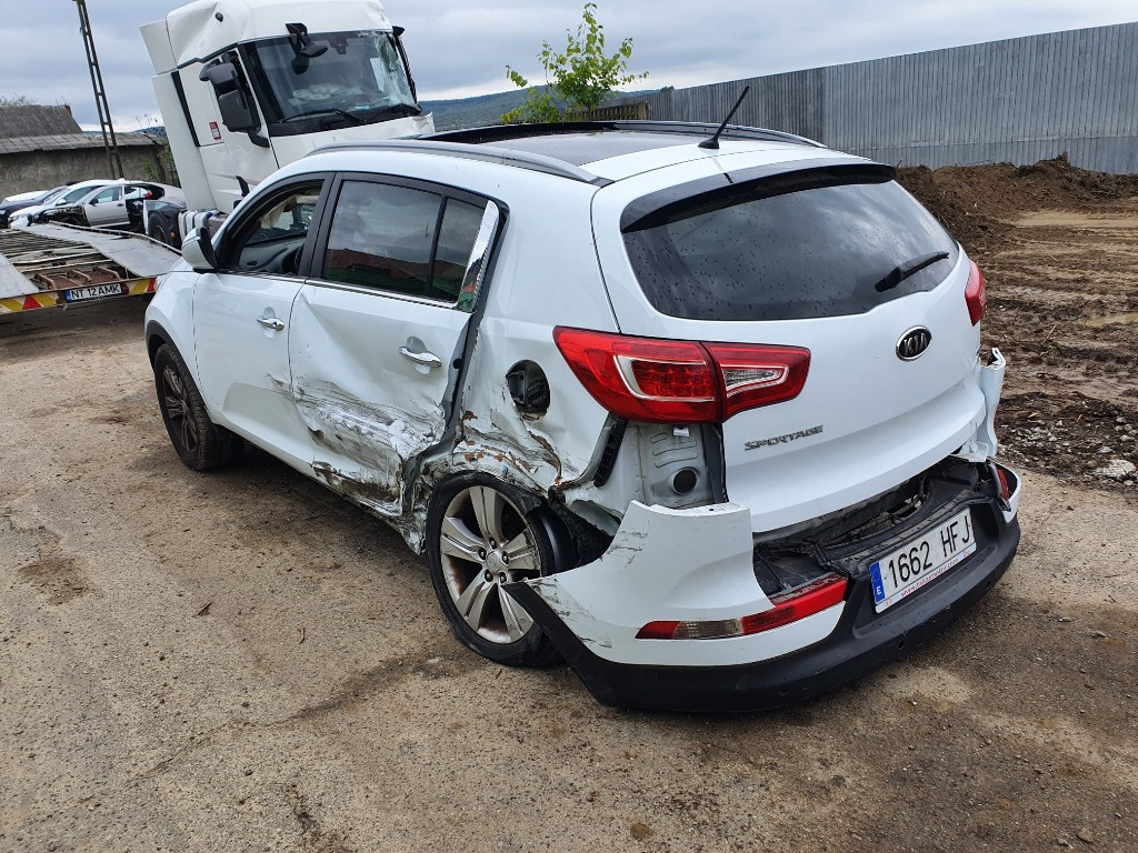 Brate stergator Kia Sportage 2012 suv 1.