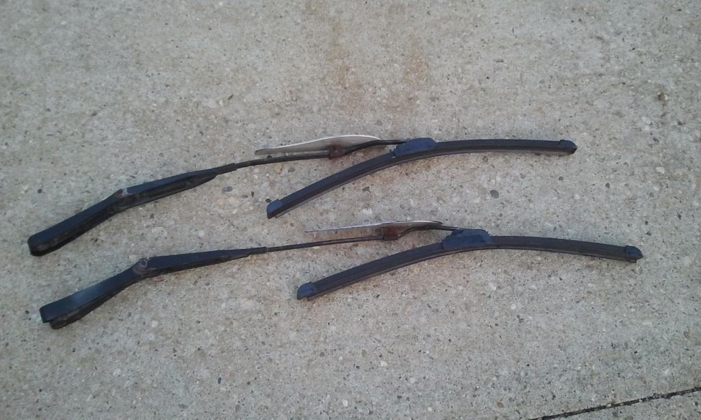 Brate stergator Opel Astra G