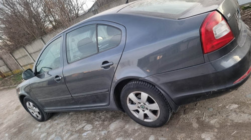 Brate stergator Skoda Octavia 2 2011 hat