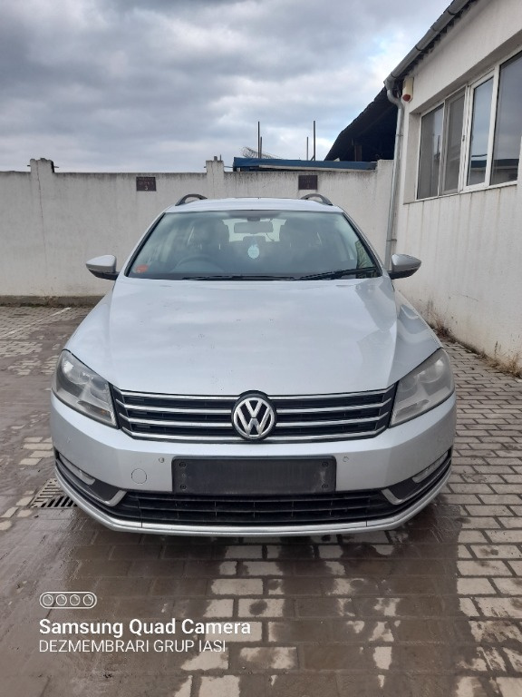 Brate stergator Volkswagen Passat B7 2013 Break 2.0 diesel