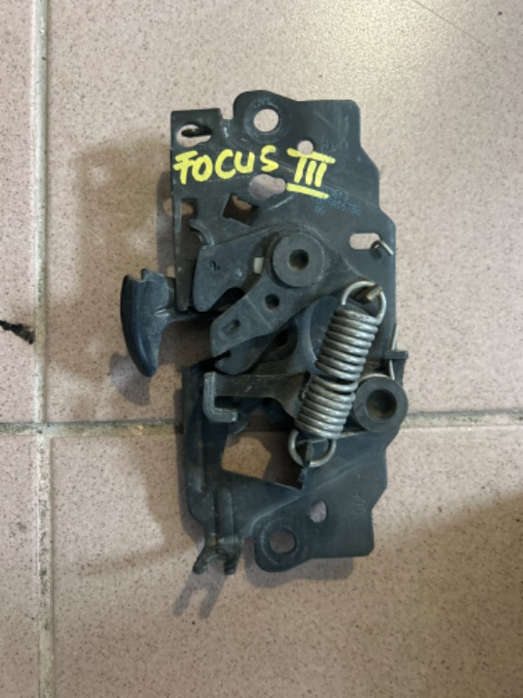 Broască capotă față Ford Focus 3 2014 BM5A16700AG