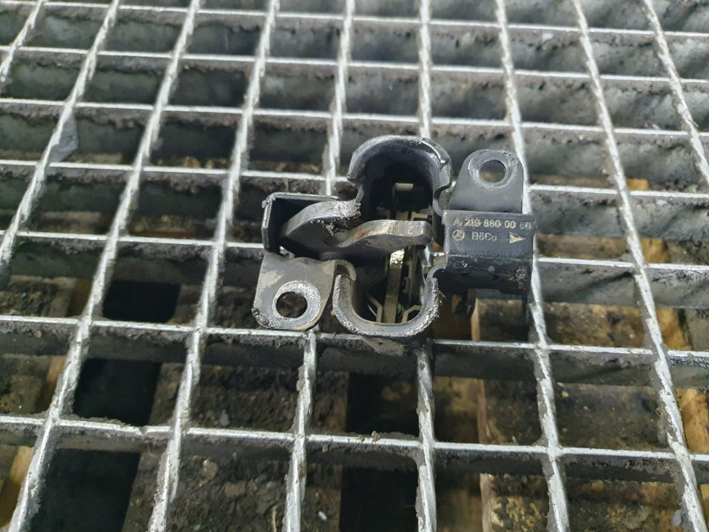 Broasca capota a2198800060 Mercedes-Benz ML W164 [