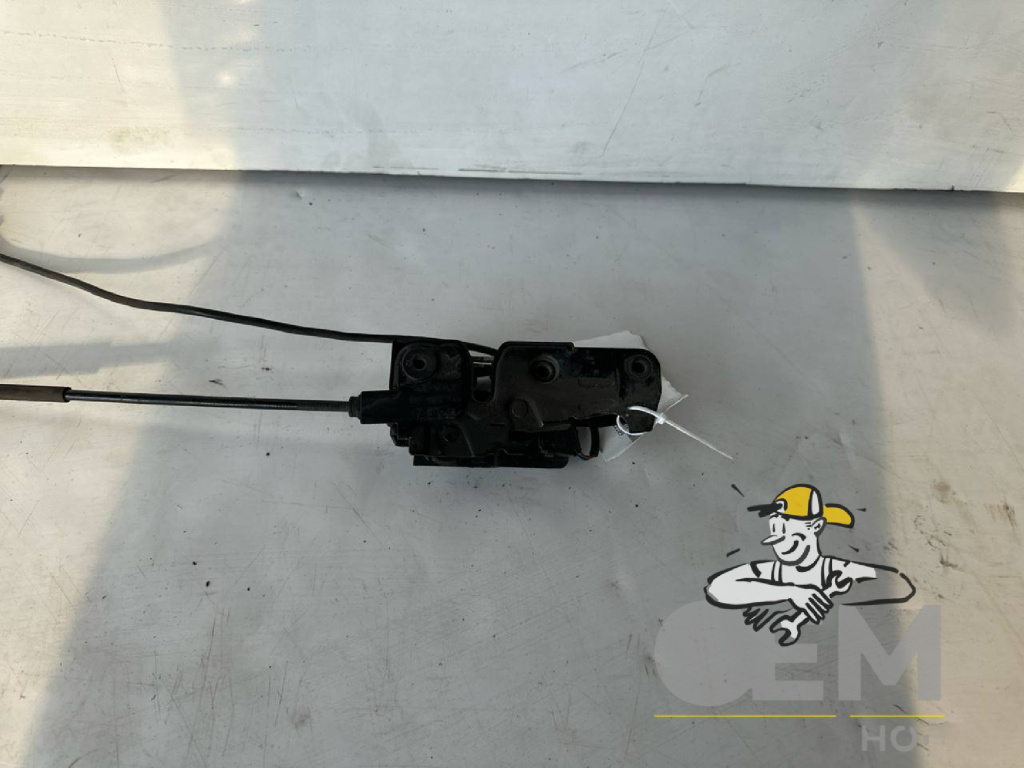 Broasca capota fata Audi A4 B8 an 2008 c