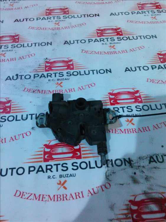 Broasca capota FORD FOCUS 2 1.8 TDCI an fabr. 2007