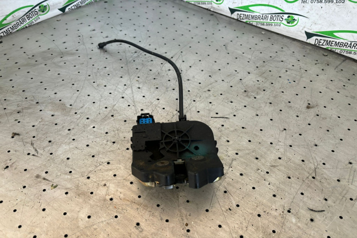 Broasca capota portbagaj Ford Mondeo MK3 [2000 - 2003] Sedan 2.0 TDCi 5MT (115 hp)