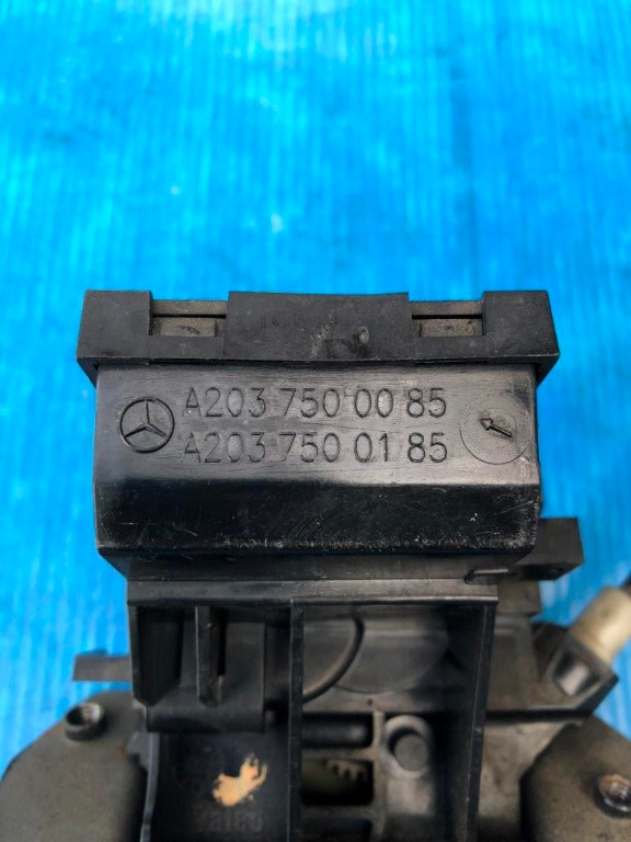 Broasca capota portbagaj Mercedes E200 w