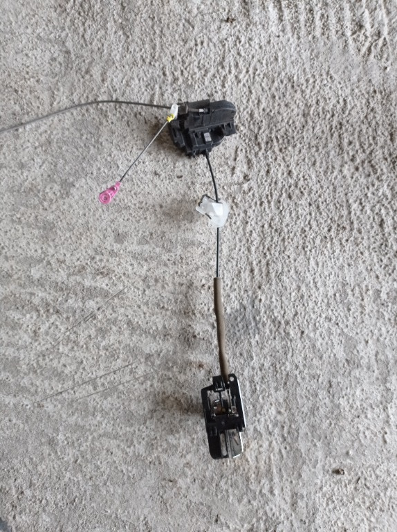 Broasca cu keyless usa stanga fata Nissan Qashqai 2009 Suv 1.6 benzina