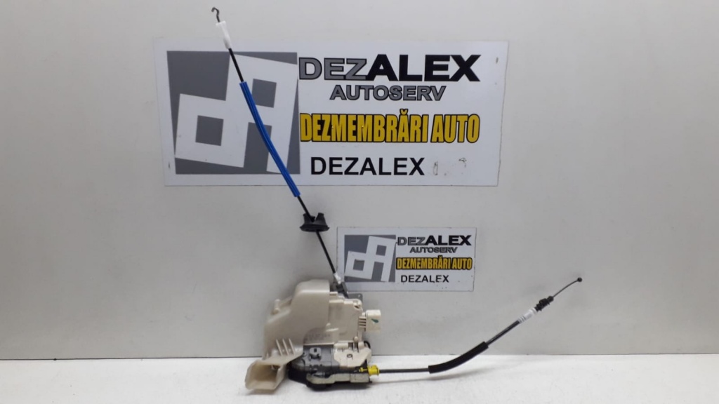 Broasca dreapta fata Audi A4 B8 8J2 837 016 A