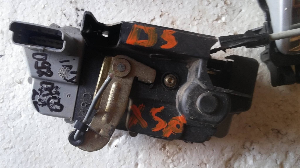 Broasca dreapta spate CItroen Xsara Picasso 2000-2008, inv. 092080022