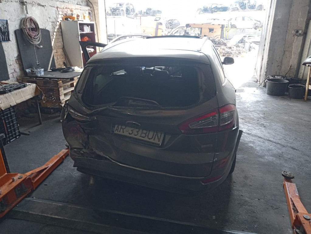 Broasca haion 8m51-R442966-EA Ford Monde