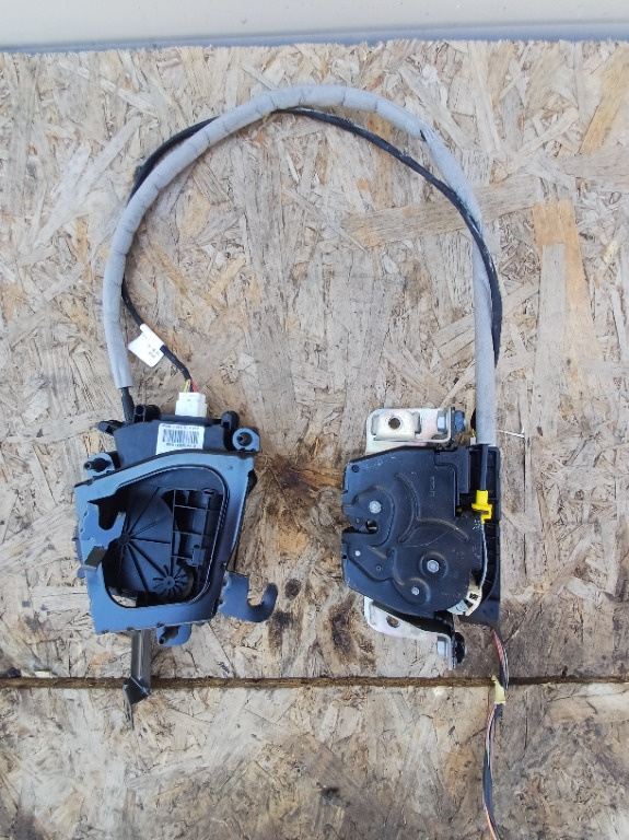 Broasca haion cu motoras (soft close) BMW Seria 3 GT (F34)