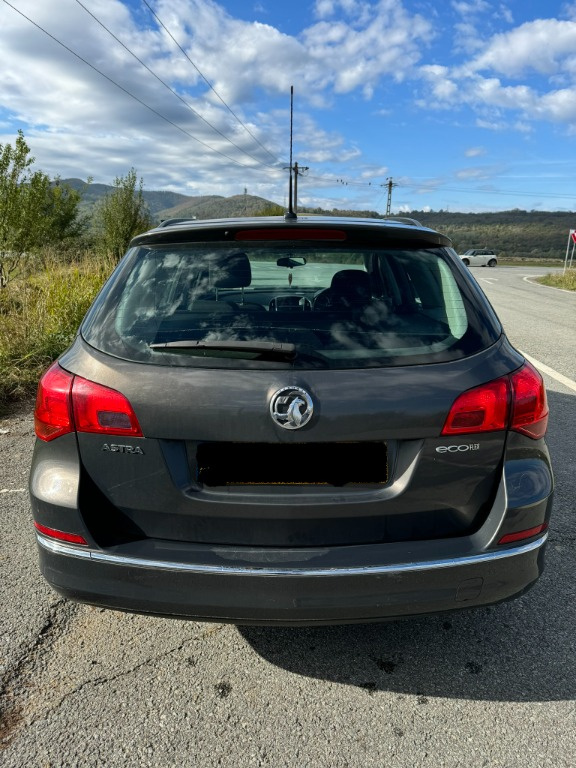 Broasca haion Opel Astra J Caravan din 2013
