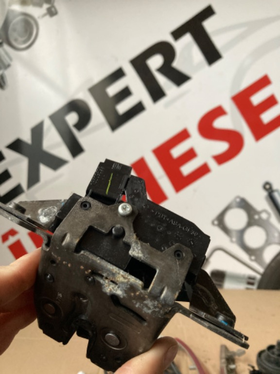 Broasca haion opel astra k combi cod13509599