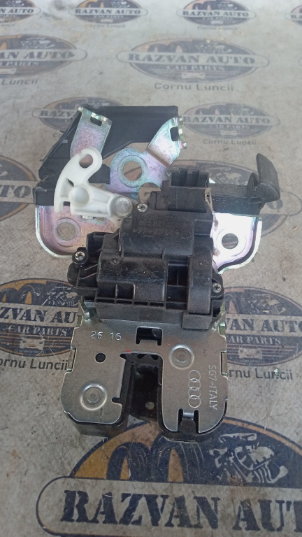 Broasca haion Skoda Fabia 3 2015, 8R0827505A