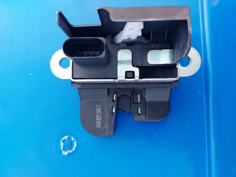 Broasca haion VW Golf 7 Variant cod 5G0827505C