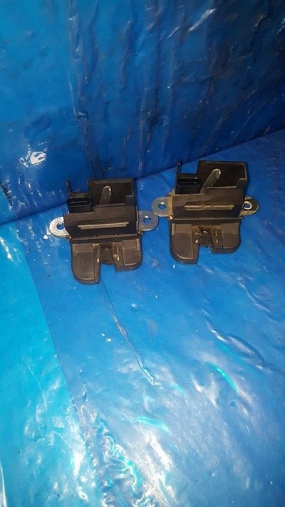 Broasca haion vw golf V plus cod 3c9827645a