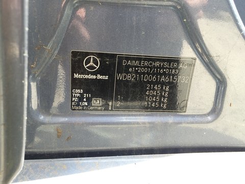 Broasca inchidere dreapta spate Mercedes E-classe w211 s211 A2117300635