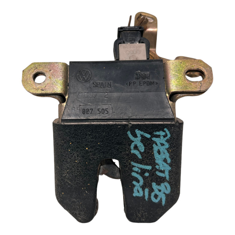 Broasca inchidere portbagaj Volkswagen Passat B5 berlina sedan limuzina 3B5827505 3B5827505L