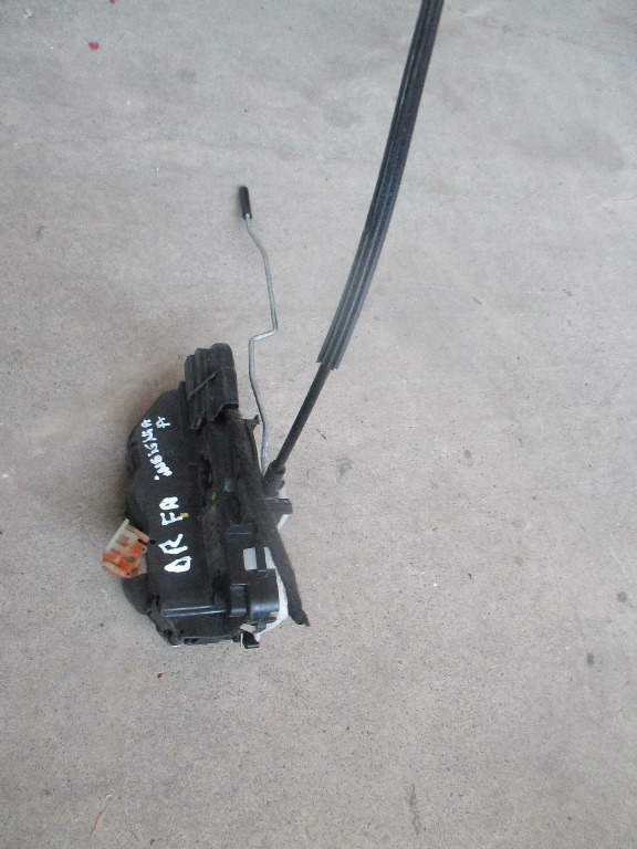 Broasca incuieroare usa dreapta fata Opel Insignia