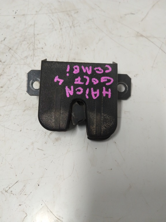 BROASCA (INCUIETOARE) HAION/PORTBAGAJ VOLKSWAGEN GOLF IV 2001 OEM: 1J9827505