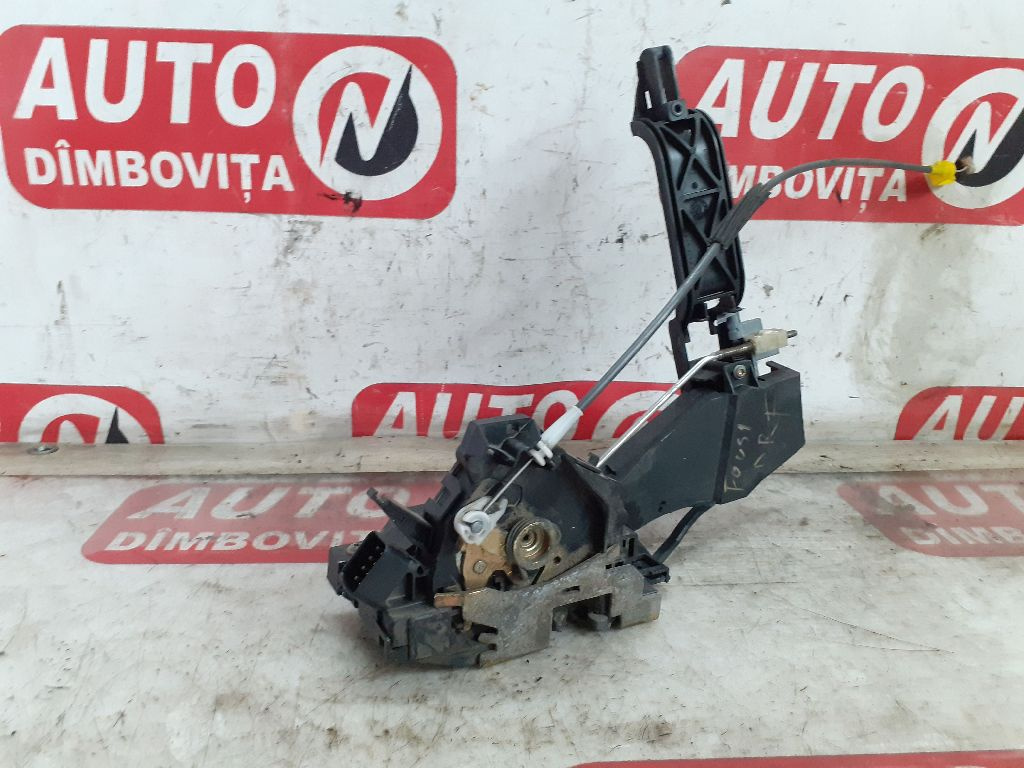 BROASCA (INCUIETOARE) USA DREAPTA FATA FORD FOCUS 2001 OEM:2S4A-A21812-CB.