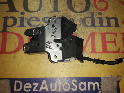 Broasca portbagaj haion Audi A4 B7 cod 4f5827505d