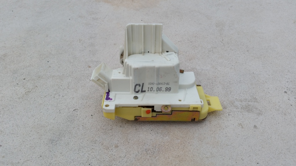 Broasca Stanga Spate Ford Focus 1 - XS41-A26413-BG