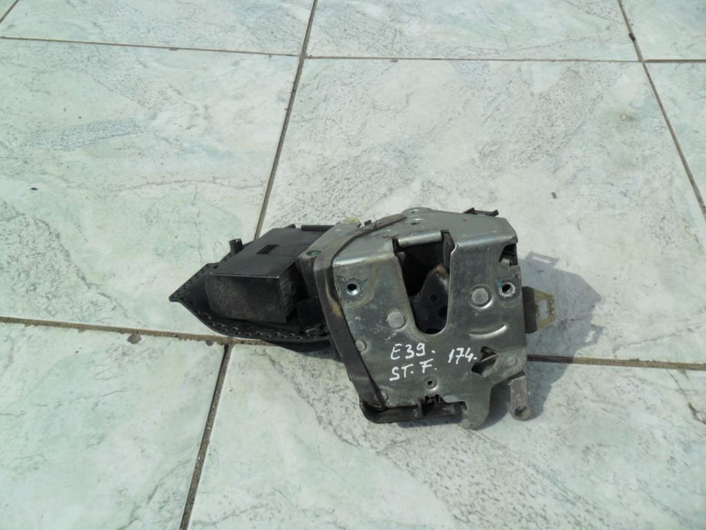 Broasca usa BMW E39; 8235113