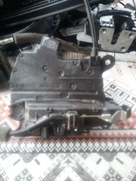 Broasca usa dreapta față Renault Clio 5 cod produs: 805029595R