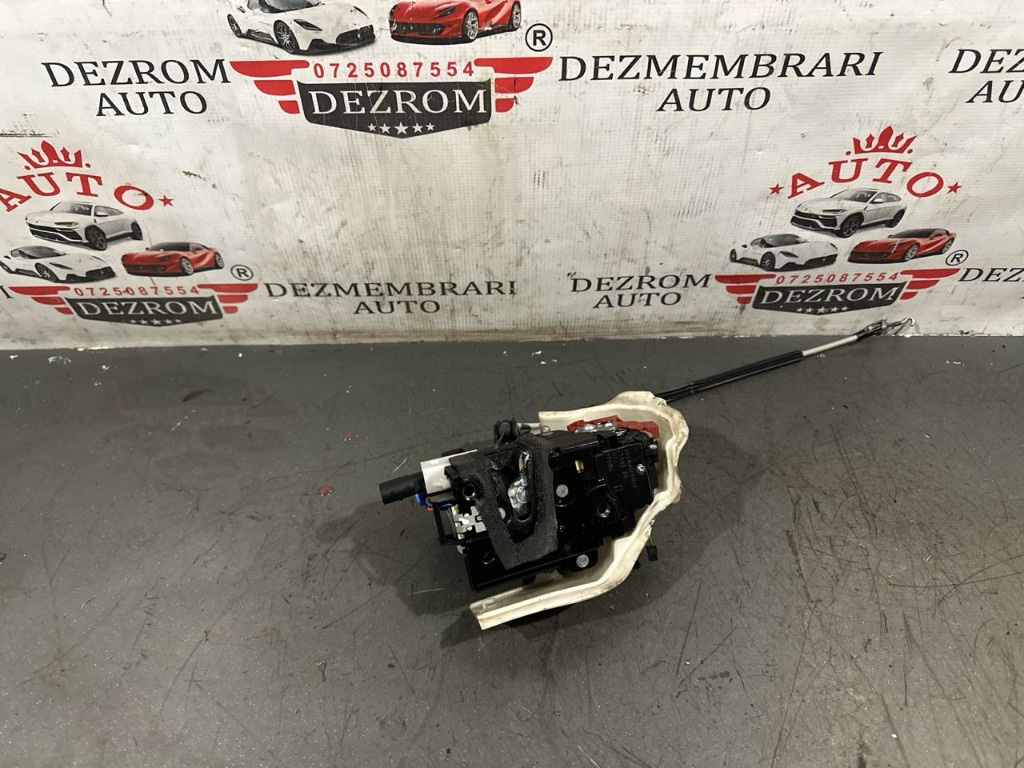 Broasca usa dreapta fata 3D2837016T VW V