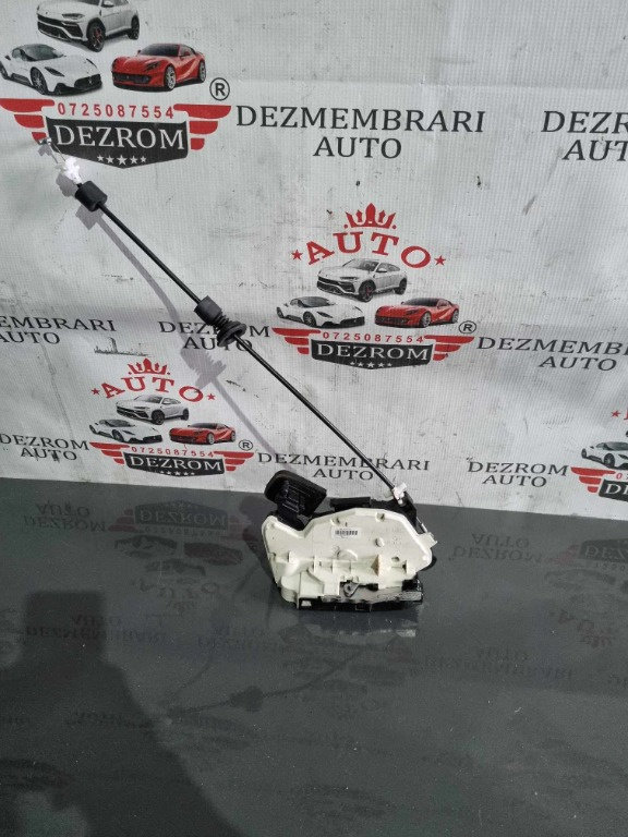 Broasca usa dreapta fata 5E1837016 Skoda Yeti (5L)