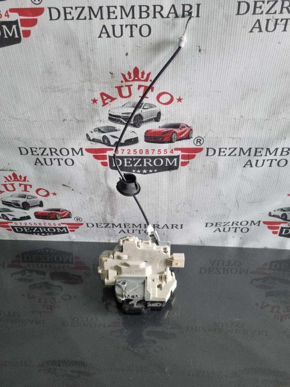 Broasca usa dreapta fata 8E1837016AA Audi A4 B7 Av