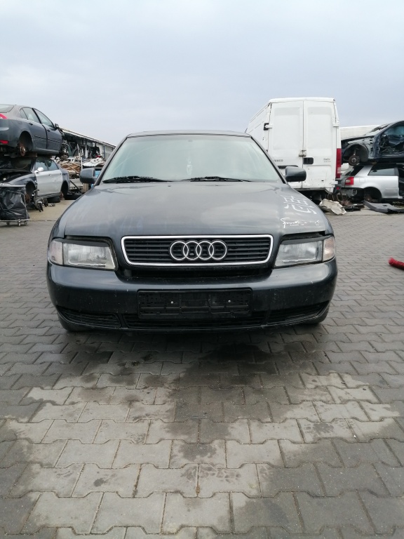 Broasca usa dreapta fata Audi A4 B5 1997 BERLINA 1896