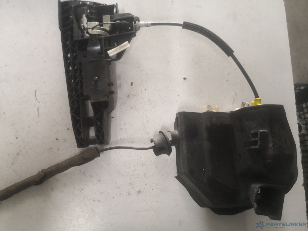 Broasca usa dreapta fata AUDI A8 III (4H2, 4H8, 4HC, 4HL) [ 2009 - 2018 ]