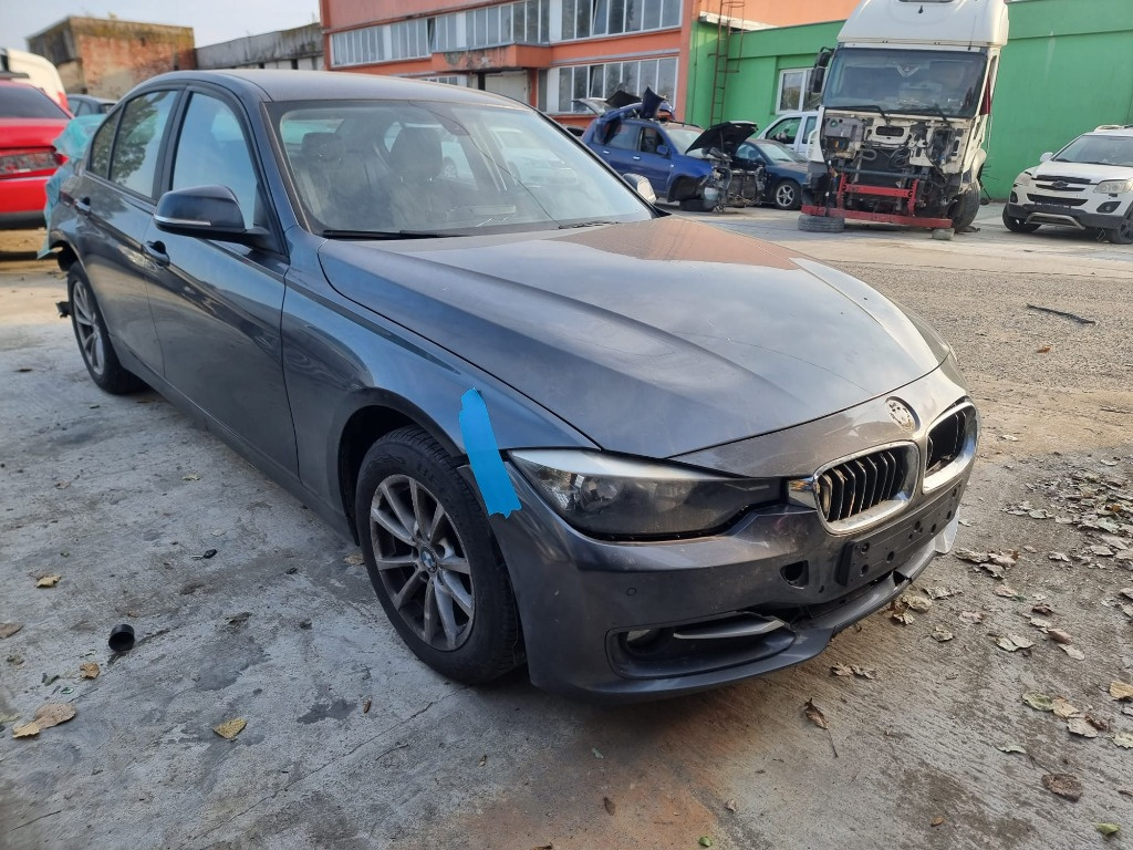 Broasca usa dreapta fata BMW F30 2013 berlina 2.0 