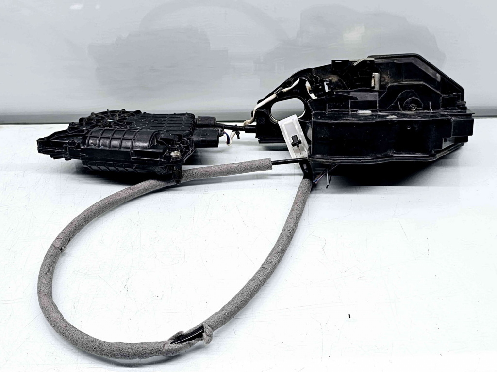 Broasca usa dreapta fata Bmw X6 (E71, E72) [Fabr 2