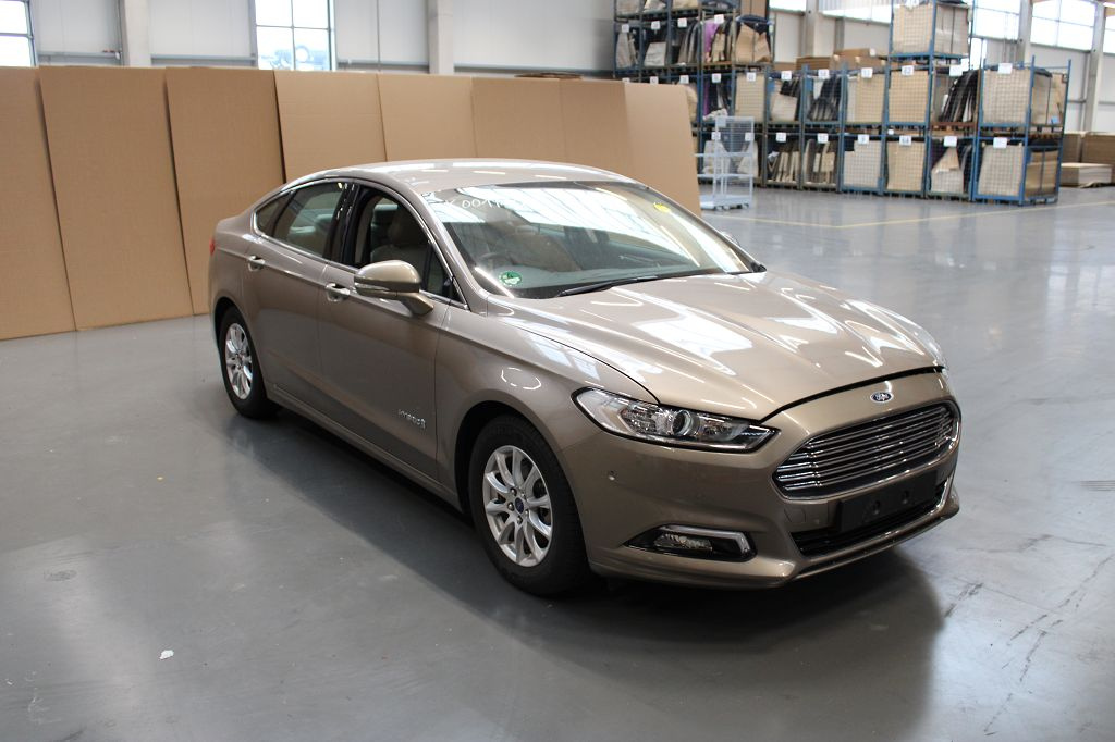 Broasca usa dreapta fata Ford Mondeo 5 2018 limuzina MK5 2.0 benzina electric / hybrid