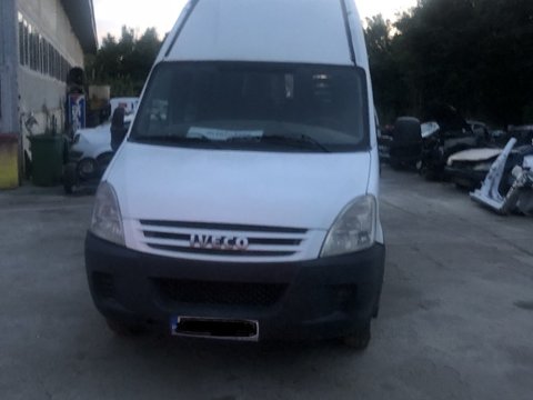 Broasca usa dreapta fata Iveco Daily IV 2008 MICROBUS 3000