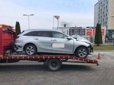 Broasca usa dreapta fata Kia cee'd 2019 break 1.6