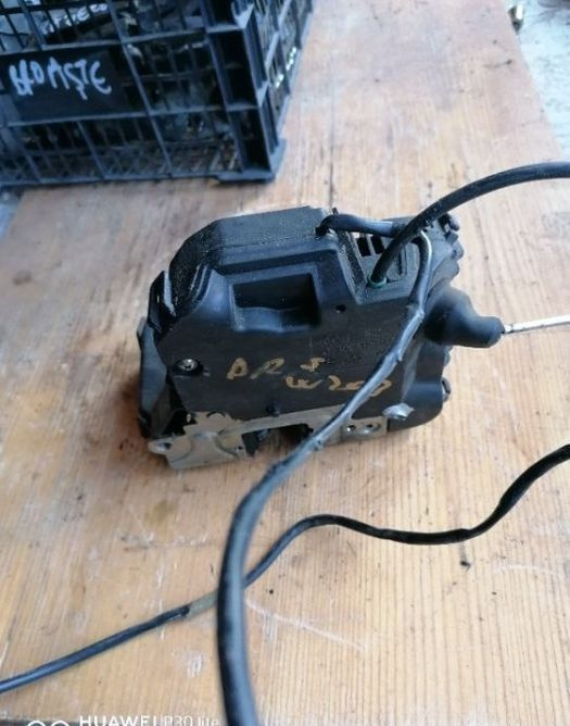 Broasca usa dreapta fata Mercedes C Class W203 an 2000-2006