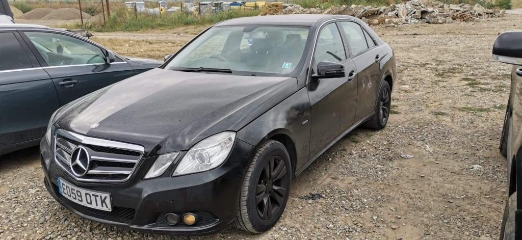 Broasca usa dreapta fata Mercedes E-Class W212 2010 Berlina 2.2 cdi