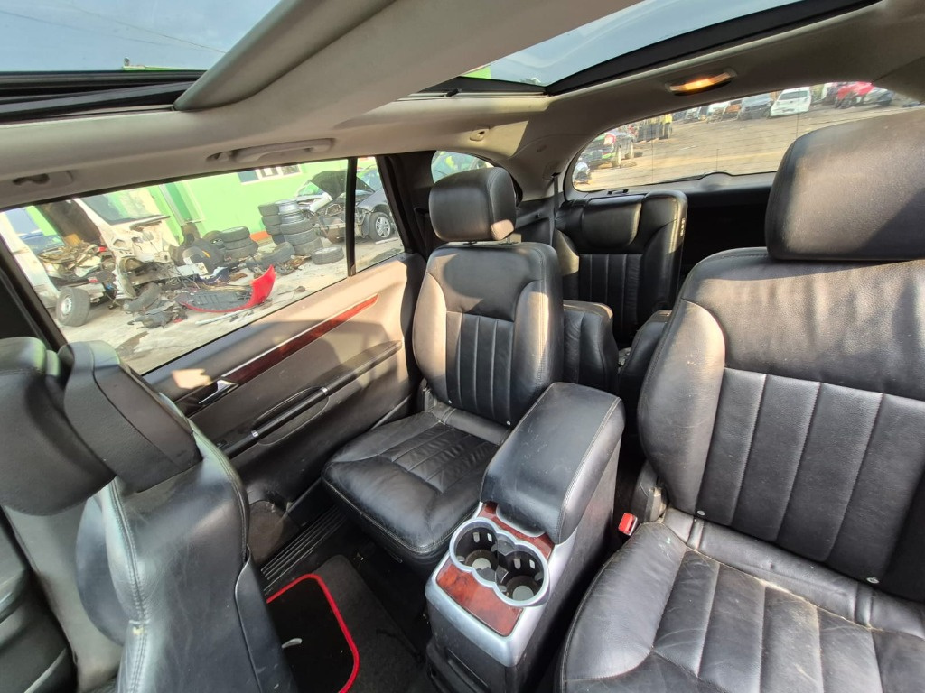 Broasca usa dreapta fata Mercedes R-Clas