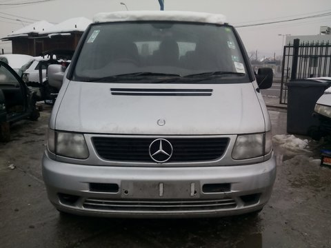 Broasca usa dreapta fata Mercedes VITO 2001 Bus 2.2 CDI