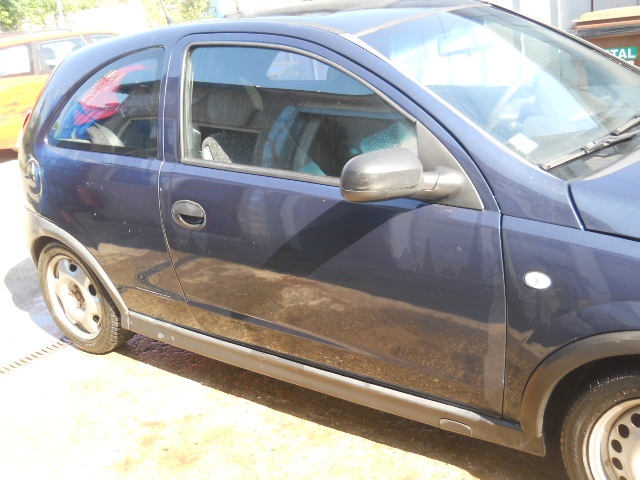 Broasca usa dreapta fata Opel Corsa C 20