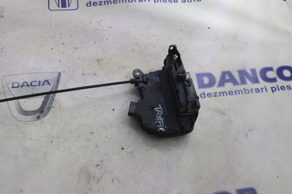 BROASCA USA DREAPTA FATA RENAULT TRAFIC AN 2014-2018 805027088R