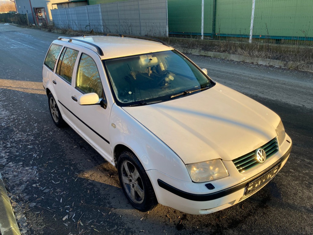 Broasca usa dreapta fata Volkswagen Bora 2003 COMB