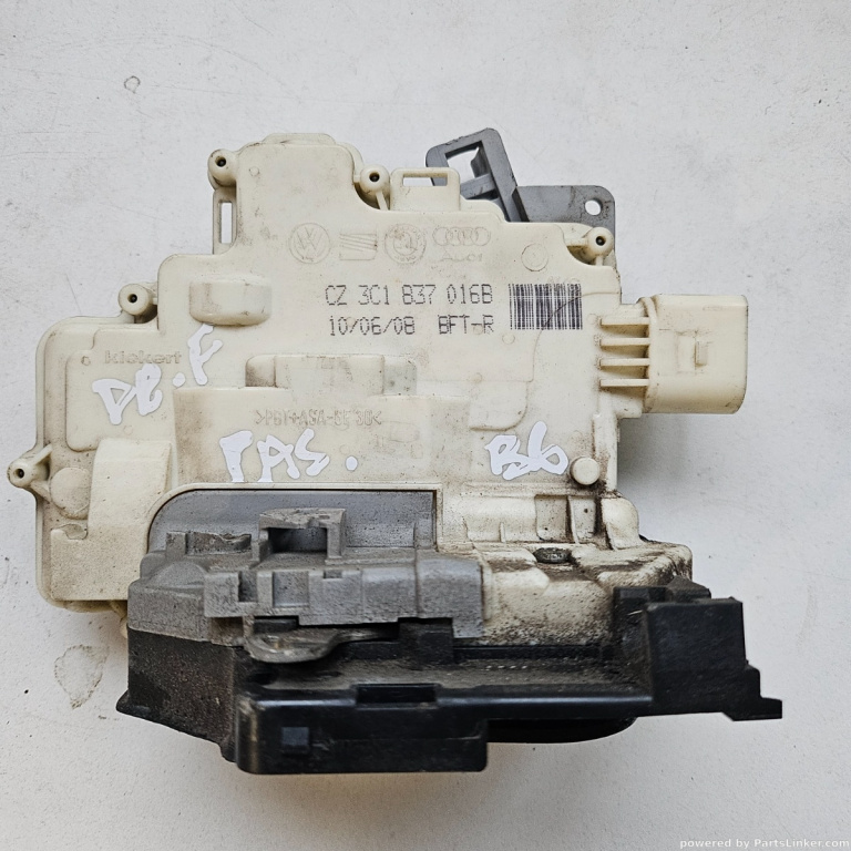 Broasca usa dreapta fata VOLKSWAGEN PASSAT Variant (3C5) [ 2005 - 2011 ] OEM 3c1837016b